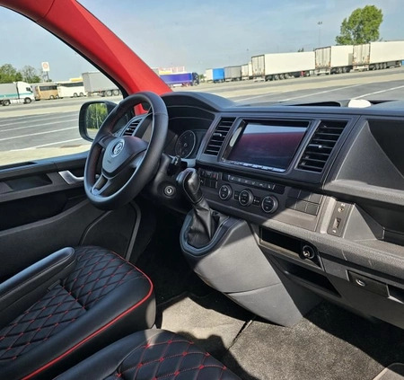 Volkswagen Caravelle cena 155000 przebieg: 299000, rok produkcji 2018 z Pasym małe 121